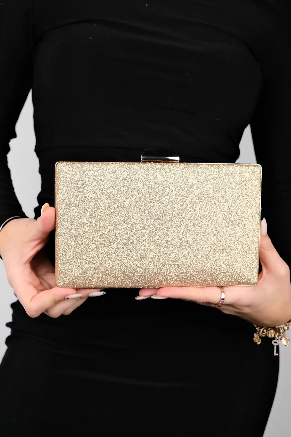 LuviShoes  Abendtasche - Goldfarben - Unifarben