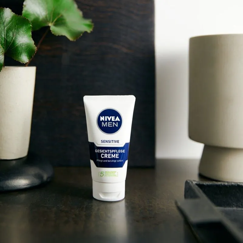 „Nivea Men Extra Soothing“ drėkinamasis veido kremas