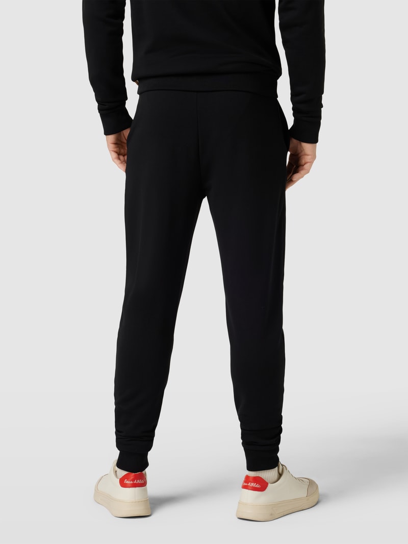 Sweatpants mit Eingrifftaschen in schwarz
