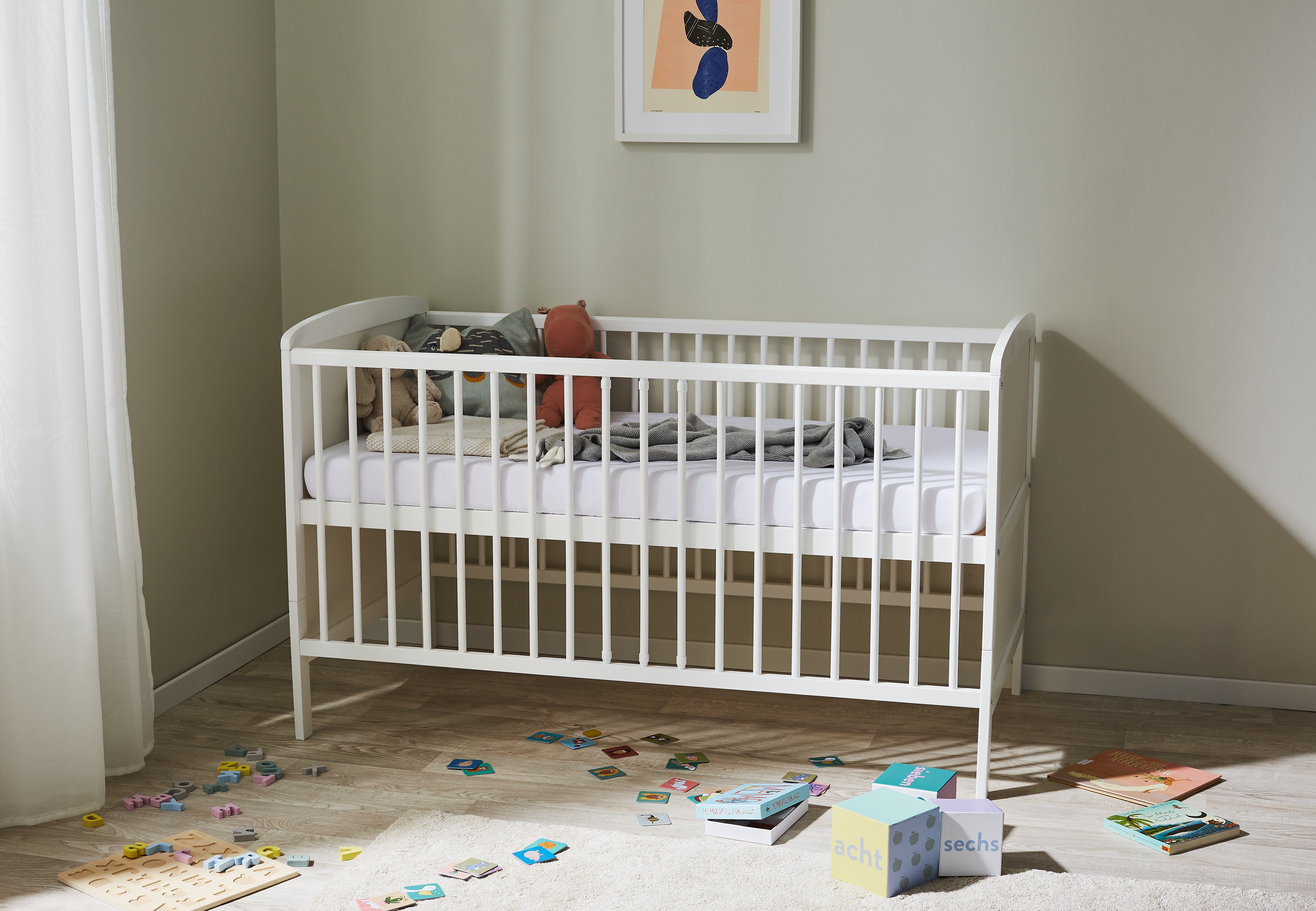 Kids Collective Babybett Kinderbett 70x140 cm umbaubares Gitterbett höhenverstellbar, herausnehmbare Sprossen optional mit Matratze, weiss Vollholz Kiefer