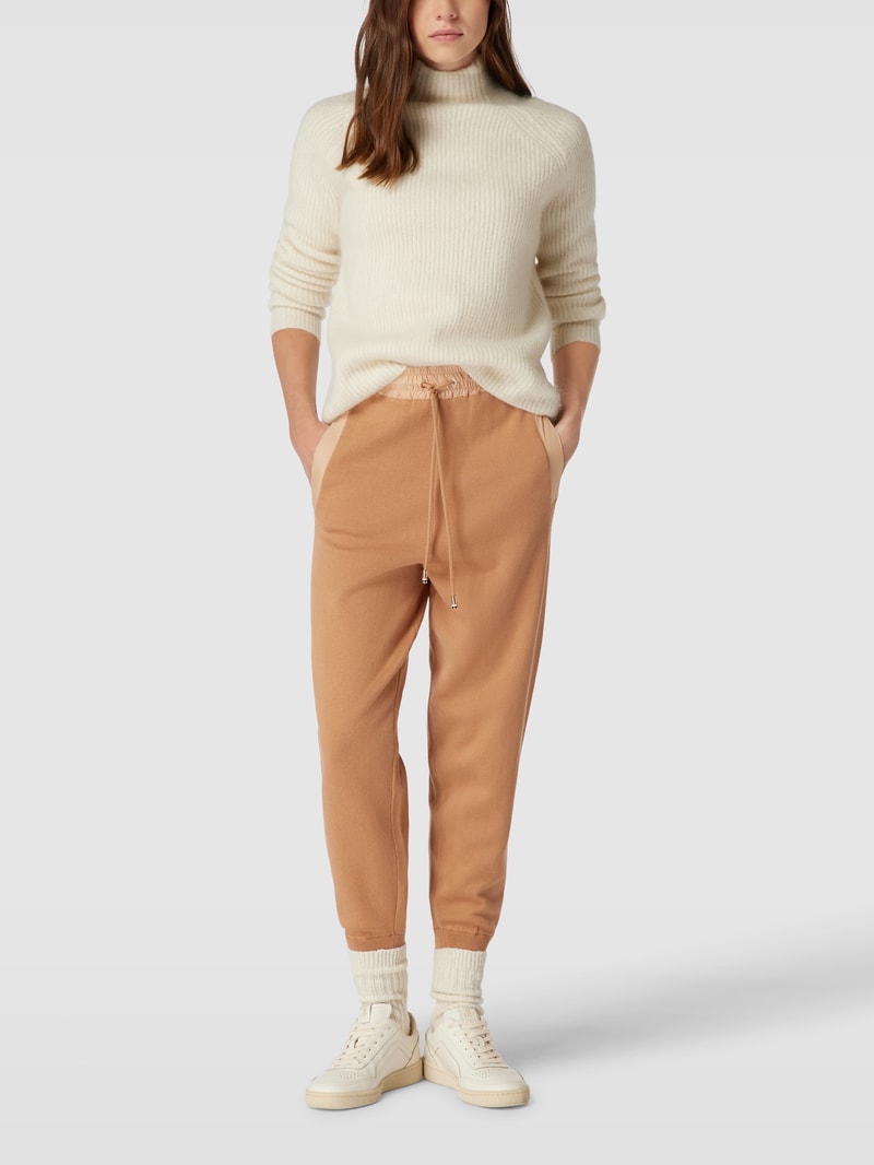 Sweatpants mit Tunnelzug Modell 'Floralia' in camel
