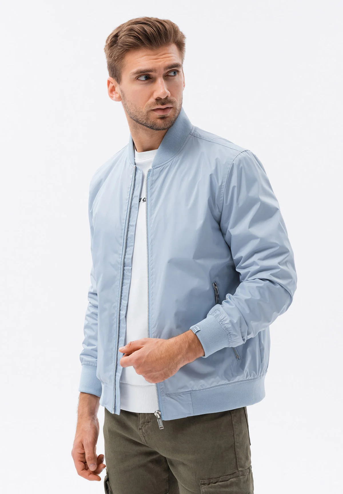 Chaqueta bomber ligera con efecto degradado