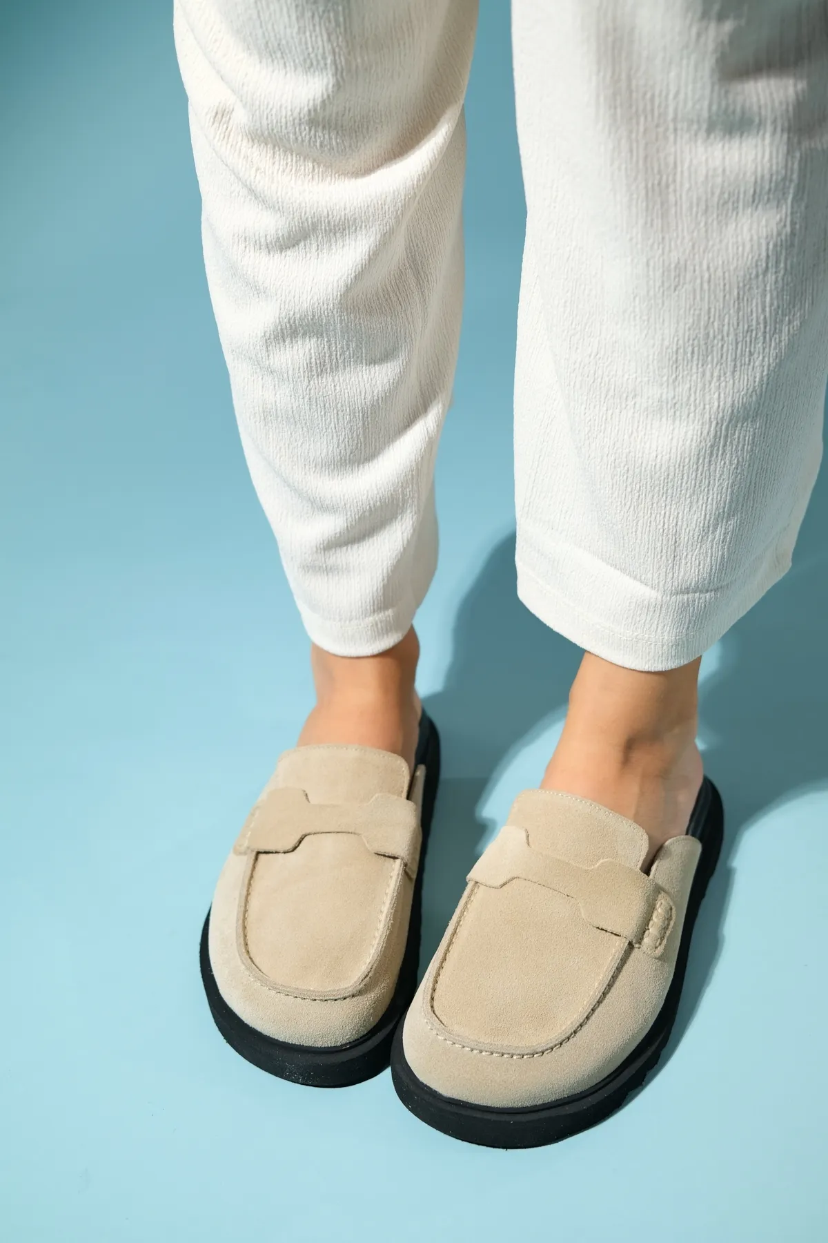 LuviShoes  Pantolette - Beige - Flacher Absatz