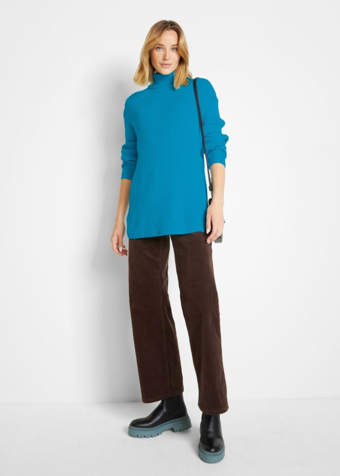 Langer Rollkragenpullover in Rippenstrick