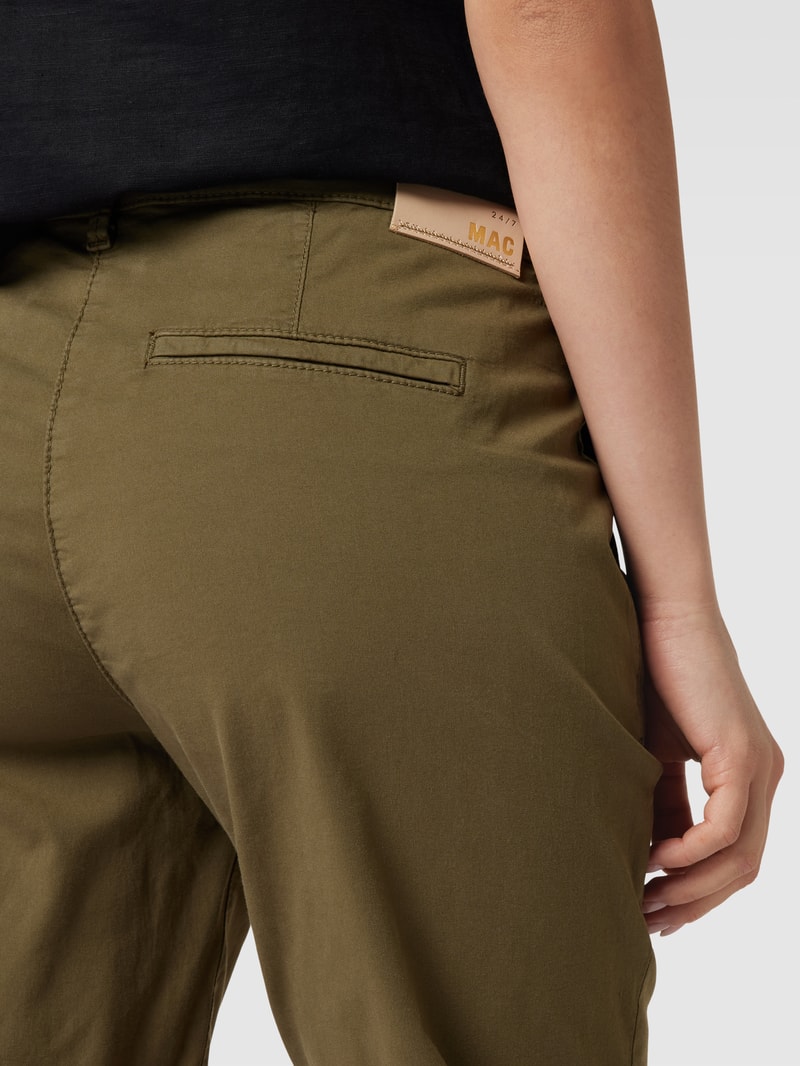 Chino-Shorts mit Allover-Print in khaki