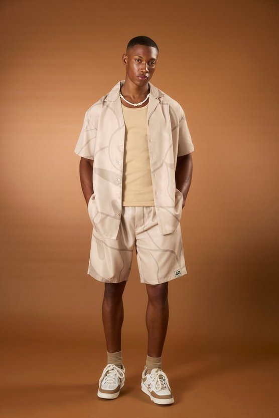 Weiches Twill Hemd und Shorts mit abstraktem Print