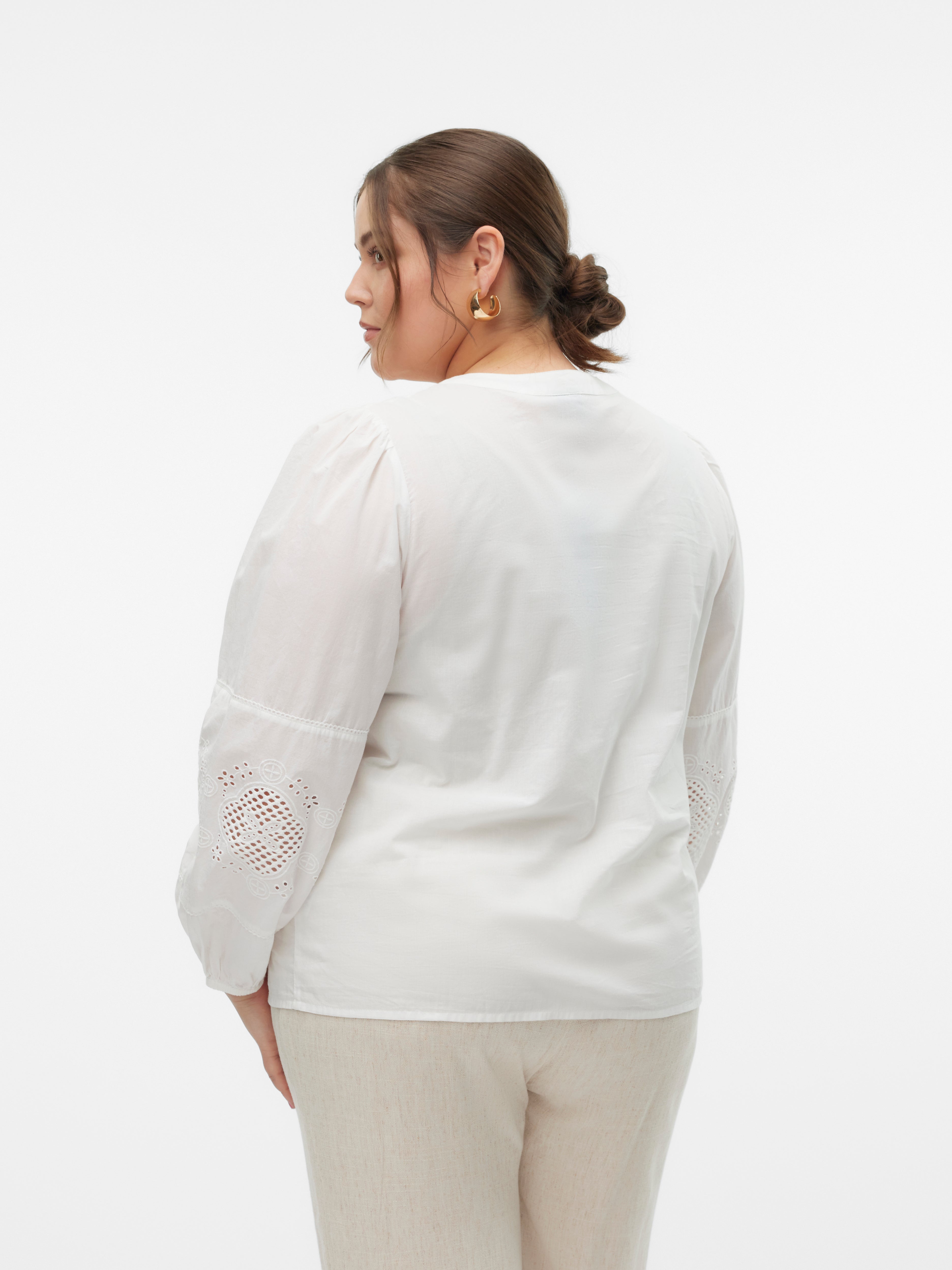 VMCJAMILLA Top