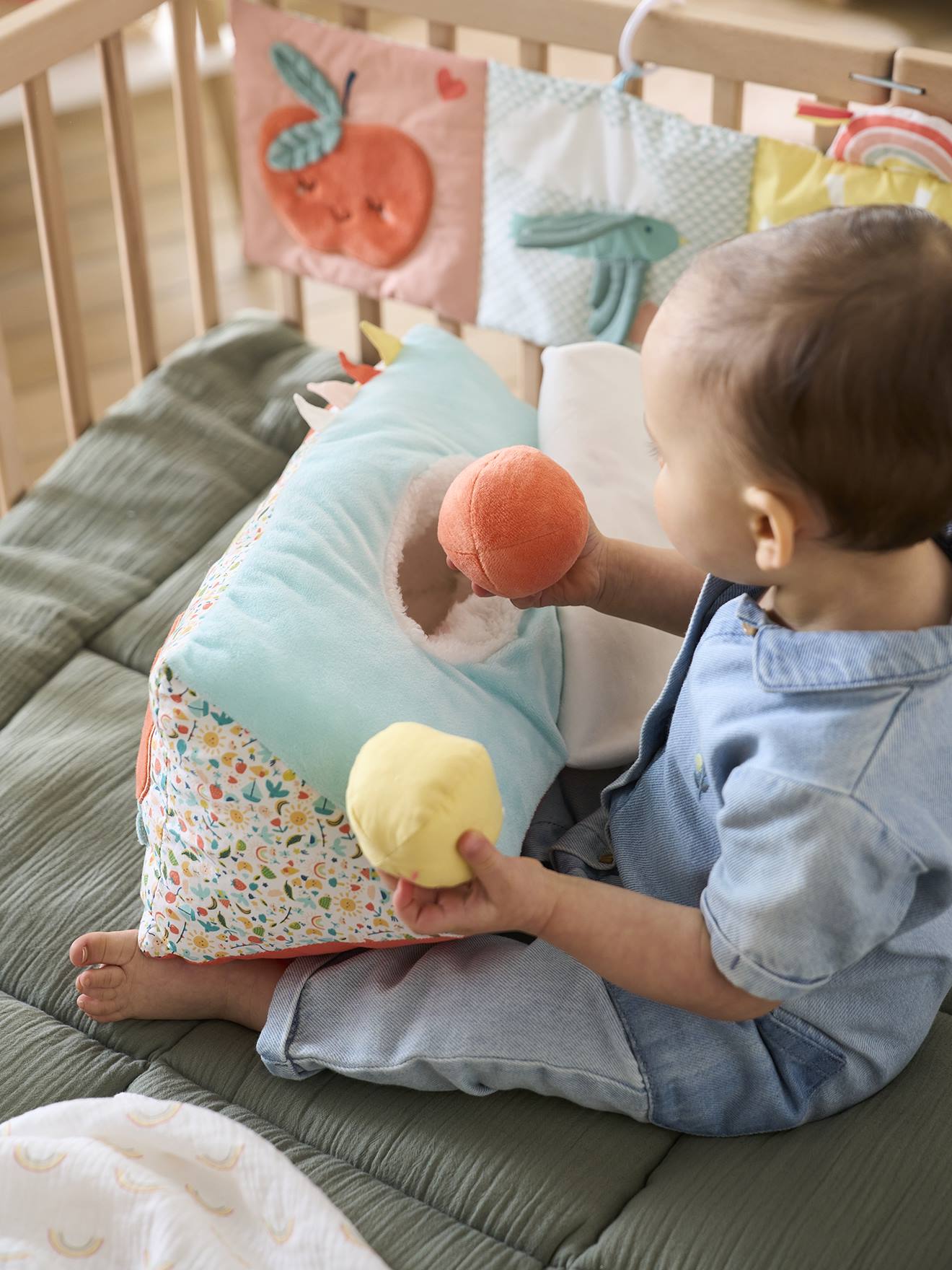 Vertbaudet Baby Activity-Dreieck DAS SÜßE LEBEN - rot