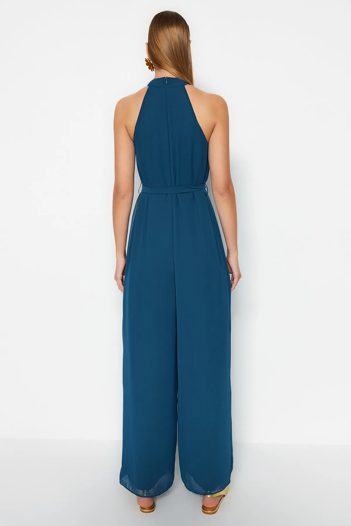 Trendyol Collection  Gewebter Overall aus Öl-Chiffon TWOSS23TU00093