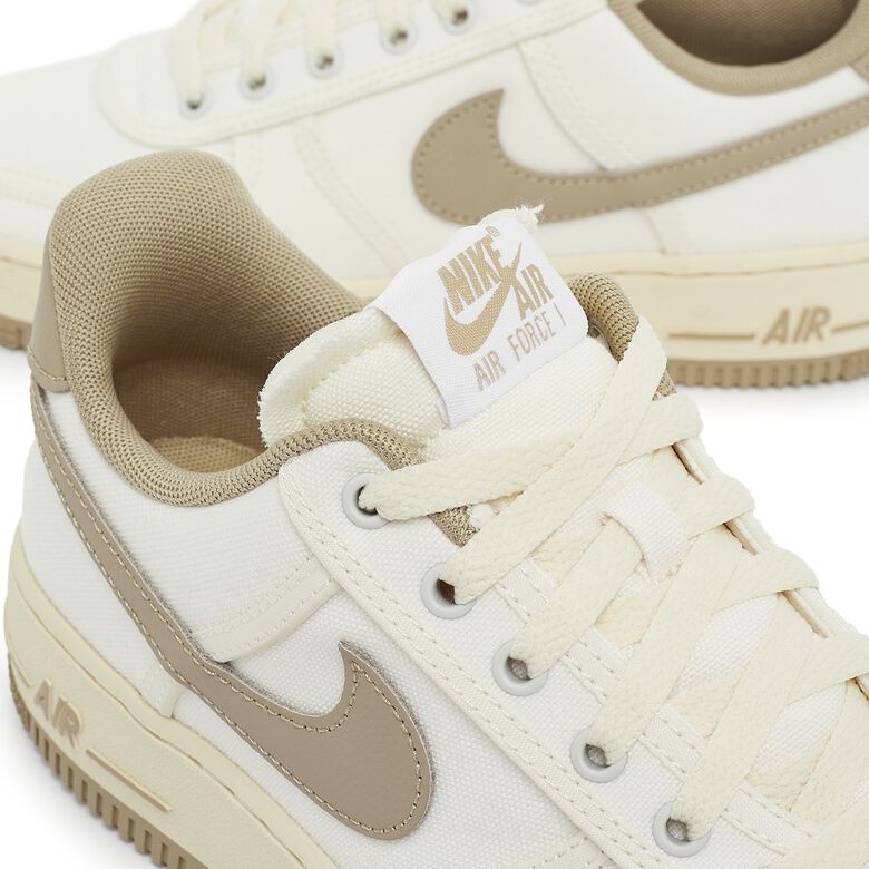 NIKE Wmns Air Force 1 '07 limestone