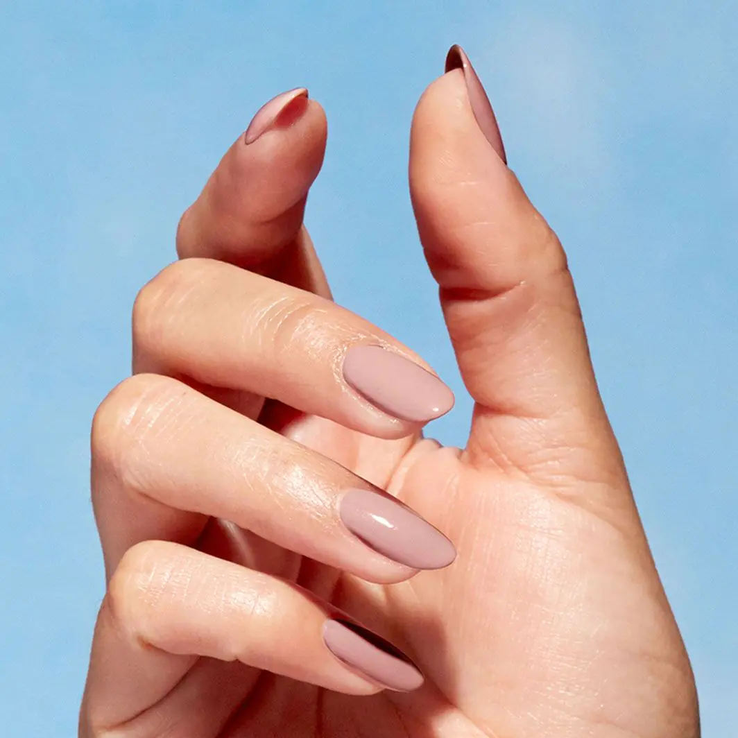 Лак за нокте Opi Nature Strong, прави избор за гранчице, 15 мл