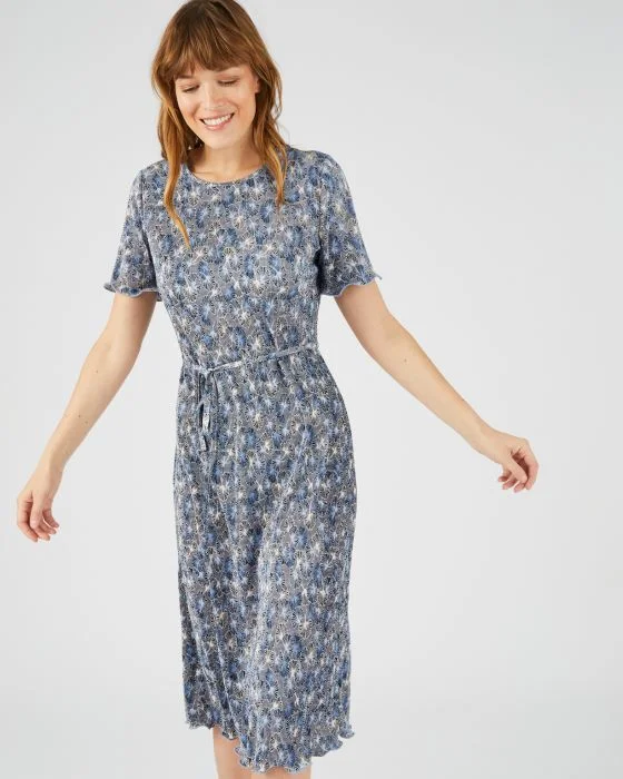Robe plissée manches courtes