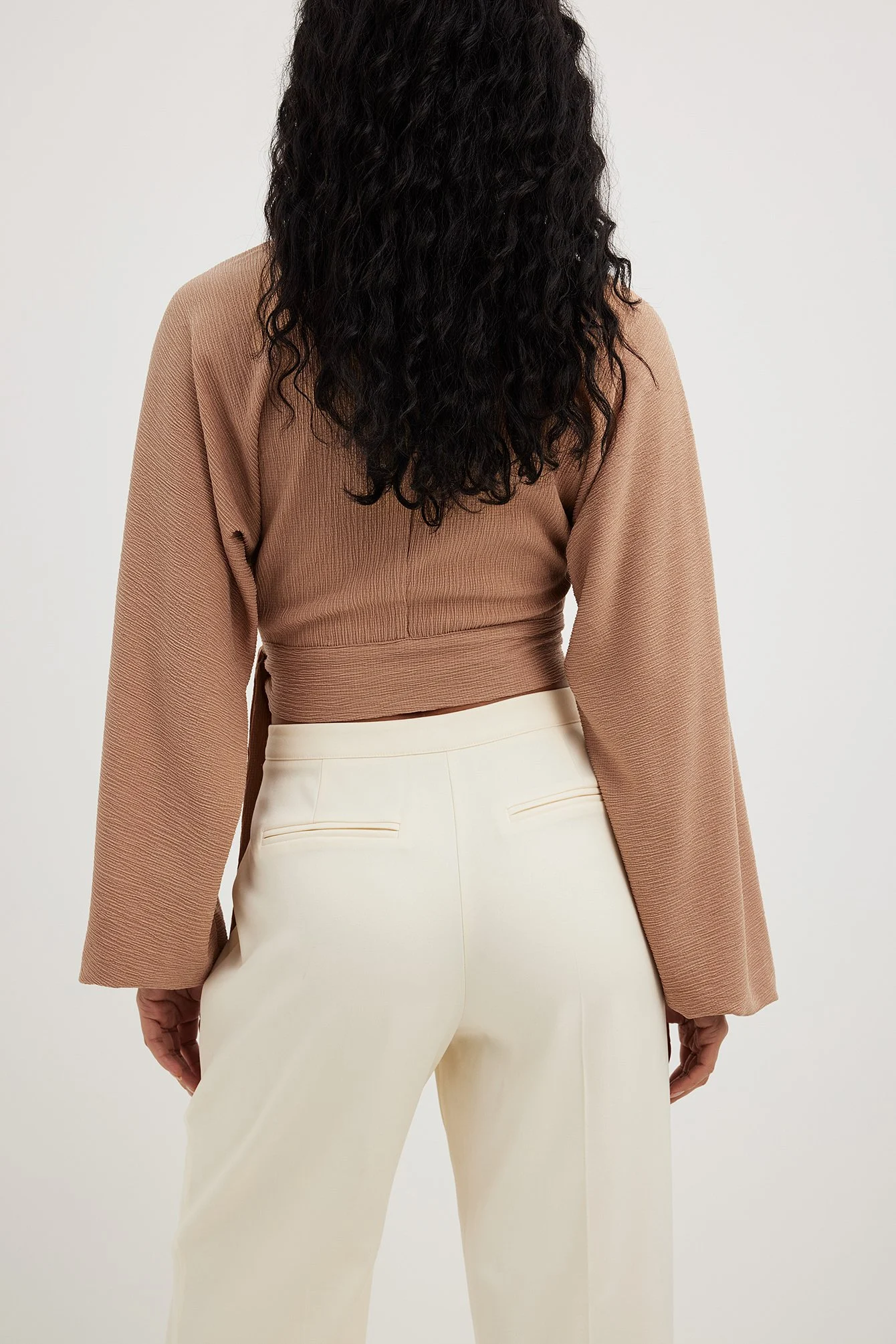 Strukturierte Wickelbluse
