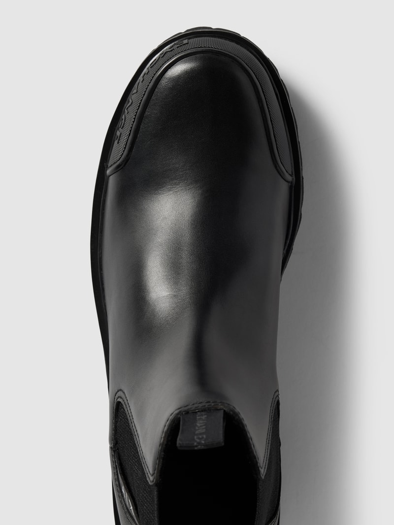 Chelsea Boots aus Leder-Mix in schwarz
