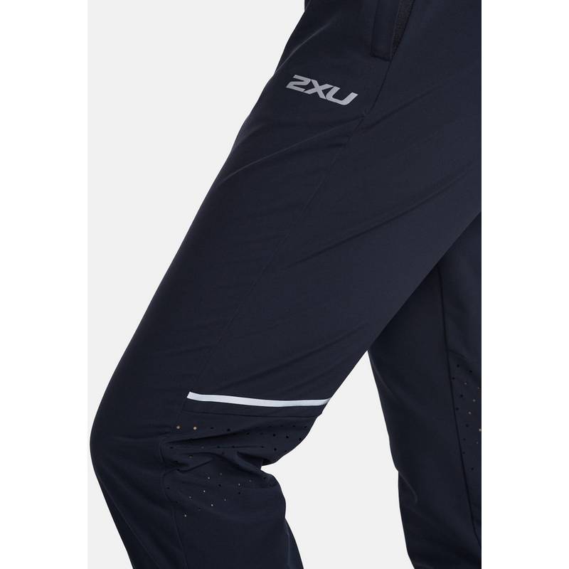 2XU Aero Woven Jogger Sweathose Damen