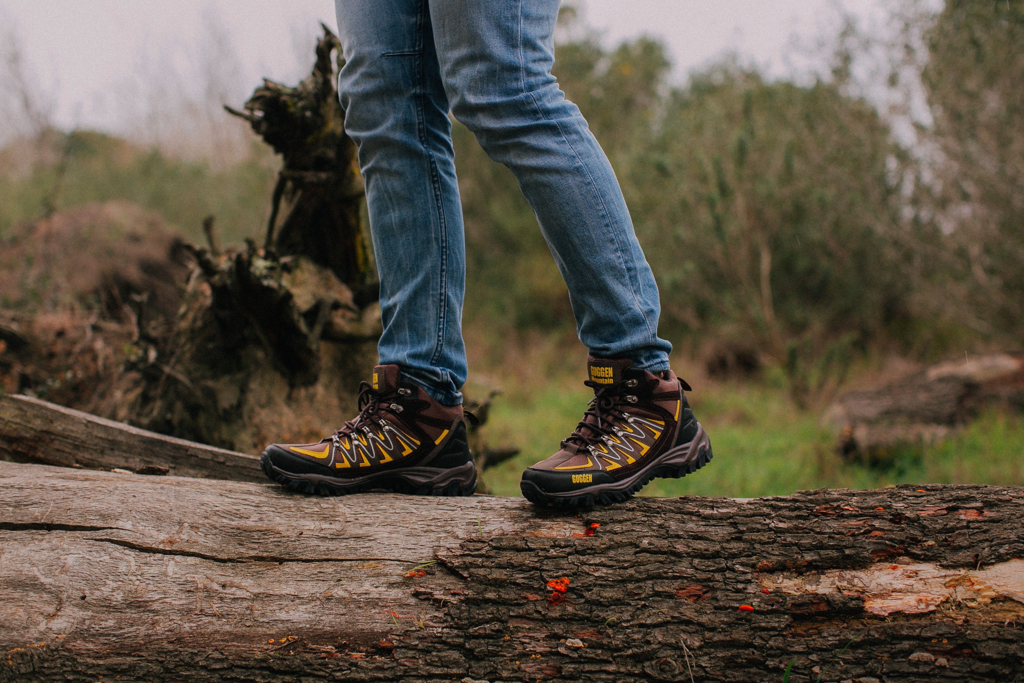 GUGGEN Mountain Herren Wanderstiefel Wanderschuh M009 Trekkingschuhe Wanderschuh Wasserabweisend; Verstärkte Schuhspitze; Softshell und Leder Mix