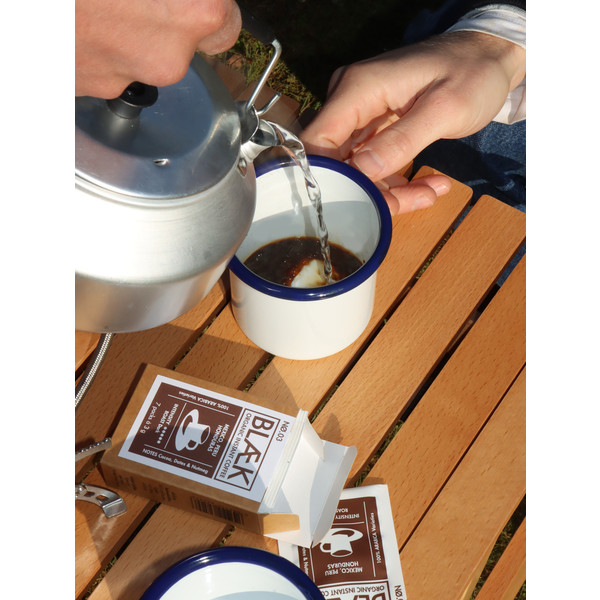 BLAEK NO.3 - Kaffee