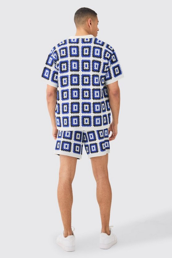 Lockere gehäkelte weiße Shorts