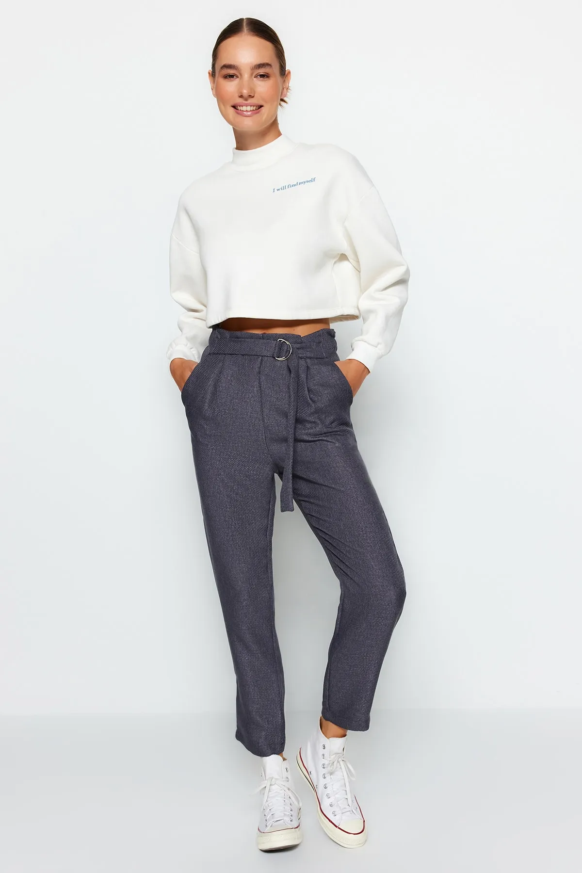 Trendyol Collection  Anthrazitfarbene, gewebte Zigarettenhose TWOAW21PL0316