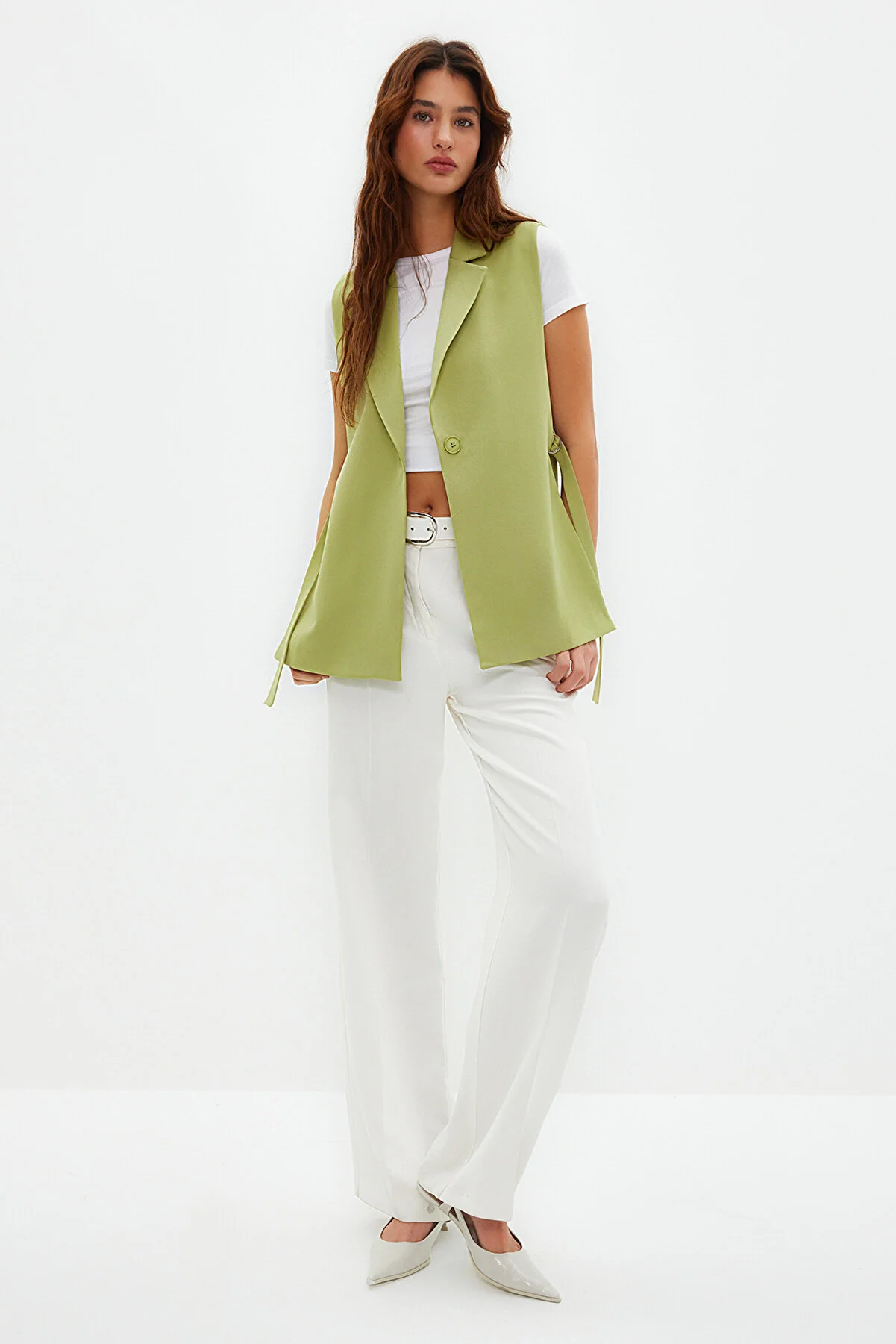 Trendyol Collection  Hellkhakifarbene, taillierte Webweste TWOAW23YE00032