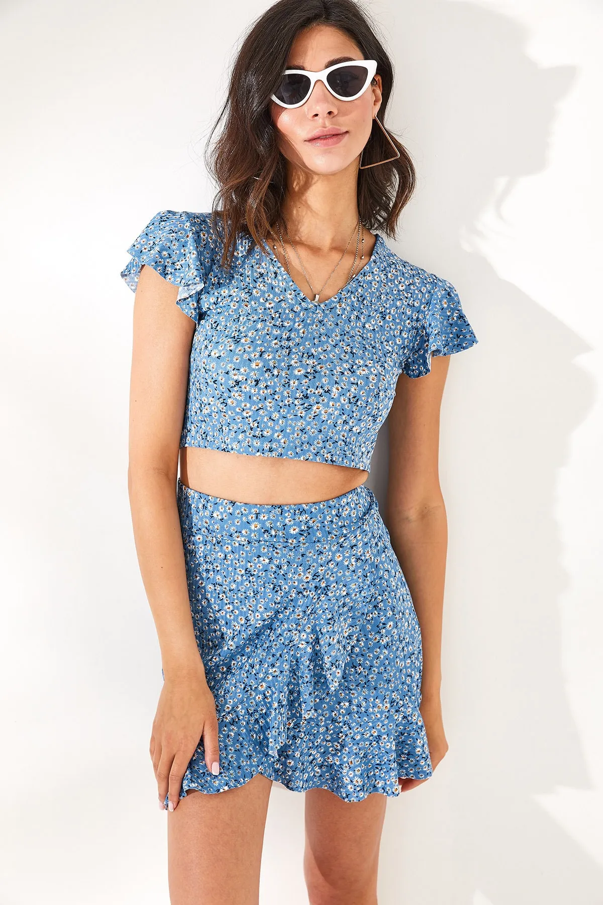 Olalook  Damen Set mit Wickelrock, Unterteil und Oberteil in Indigoblau mit Blumenmuster TKM-19000140