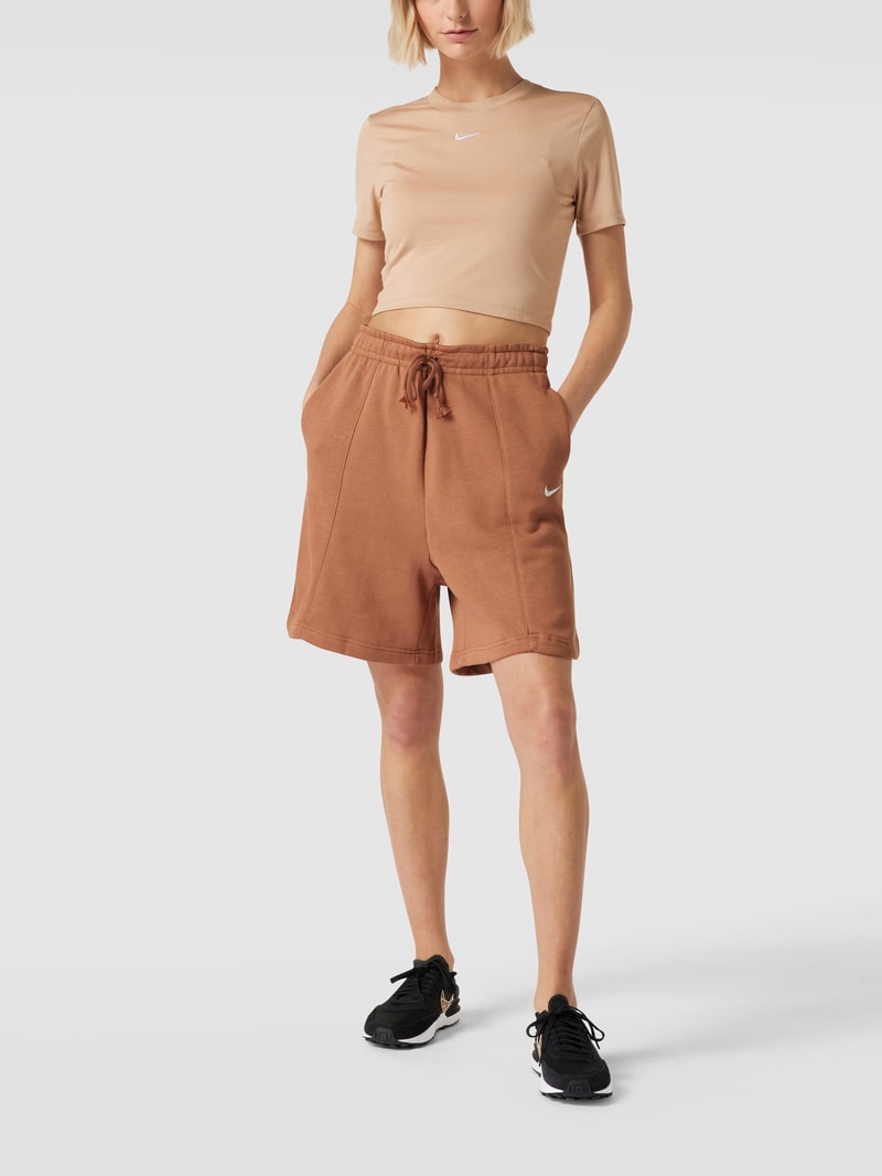Sweatshorts mit Label-Stitching in hellbraun