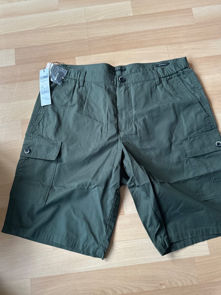 Sisley Cargoshorts in Khaki günstig kaufen 44