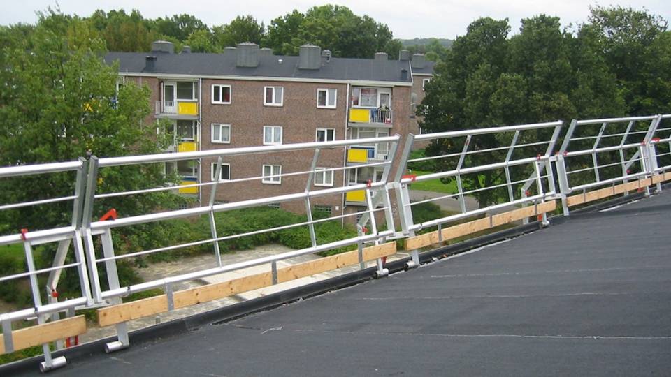 RSS 43811200 Sisteme de siguranță pentru acoperiș Pachet acoperiș înclinat clasa C 12 m.