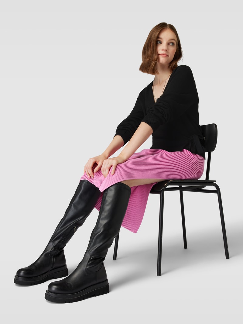 Strickjacke mit Schnürung in schwarz