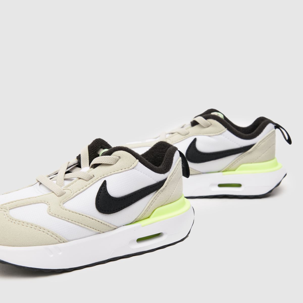 Nike vita & beige Air Max Dawn Pojkar Småbarnsskor