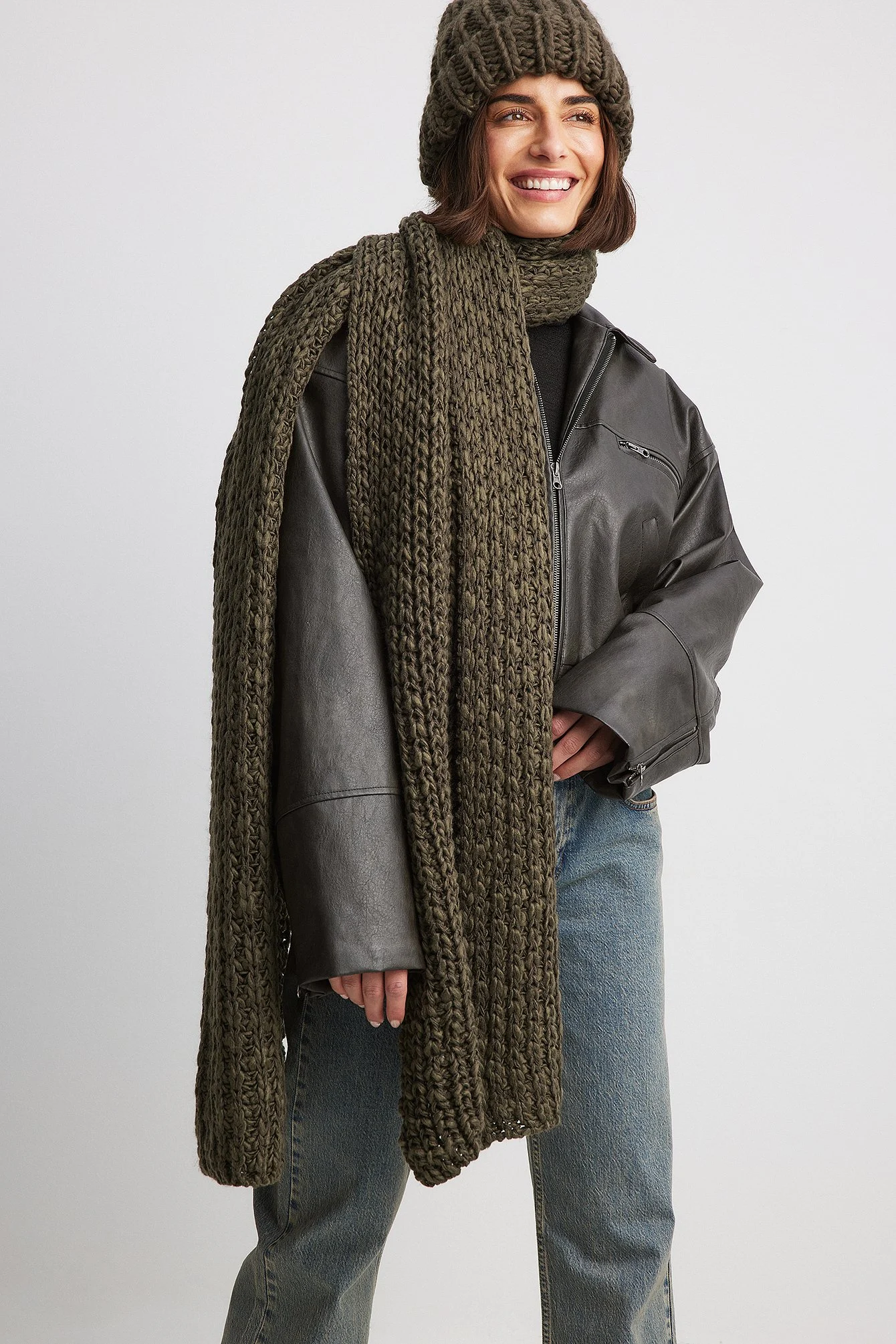 Grob gestrickter Schal