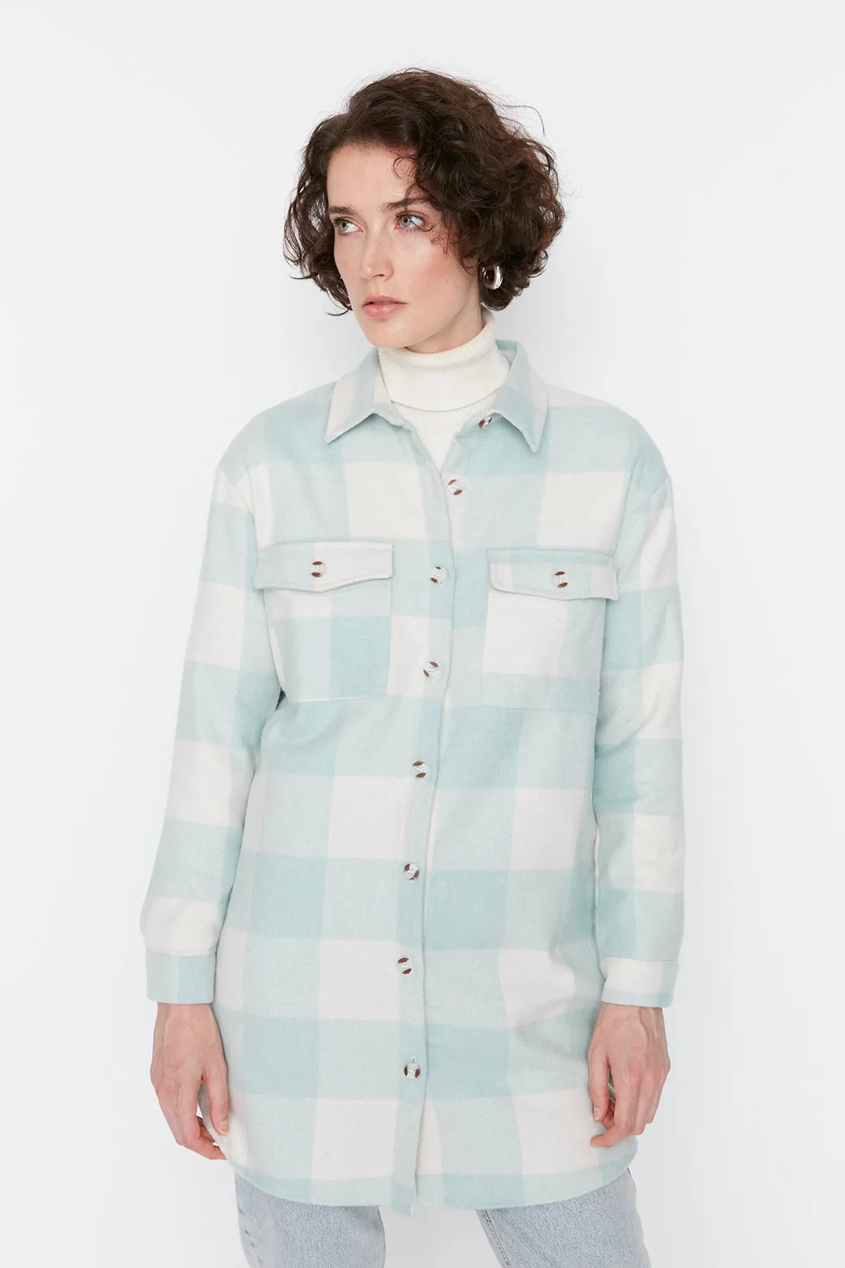 Trendyol Modest  Mintgrünes, kariertes, gemustertes, gewebtes Holzfäller-Winterhemd TCTAW23TG00004