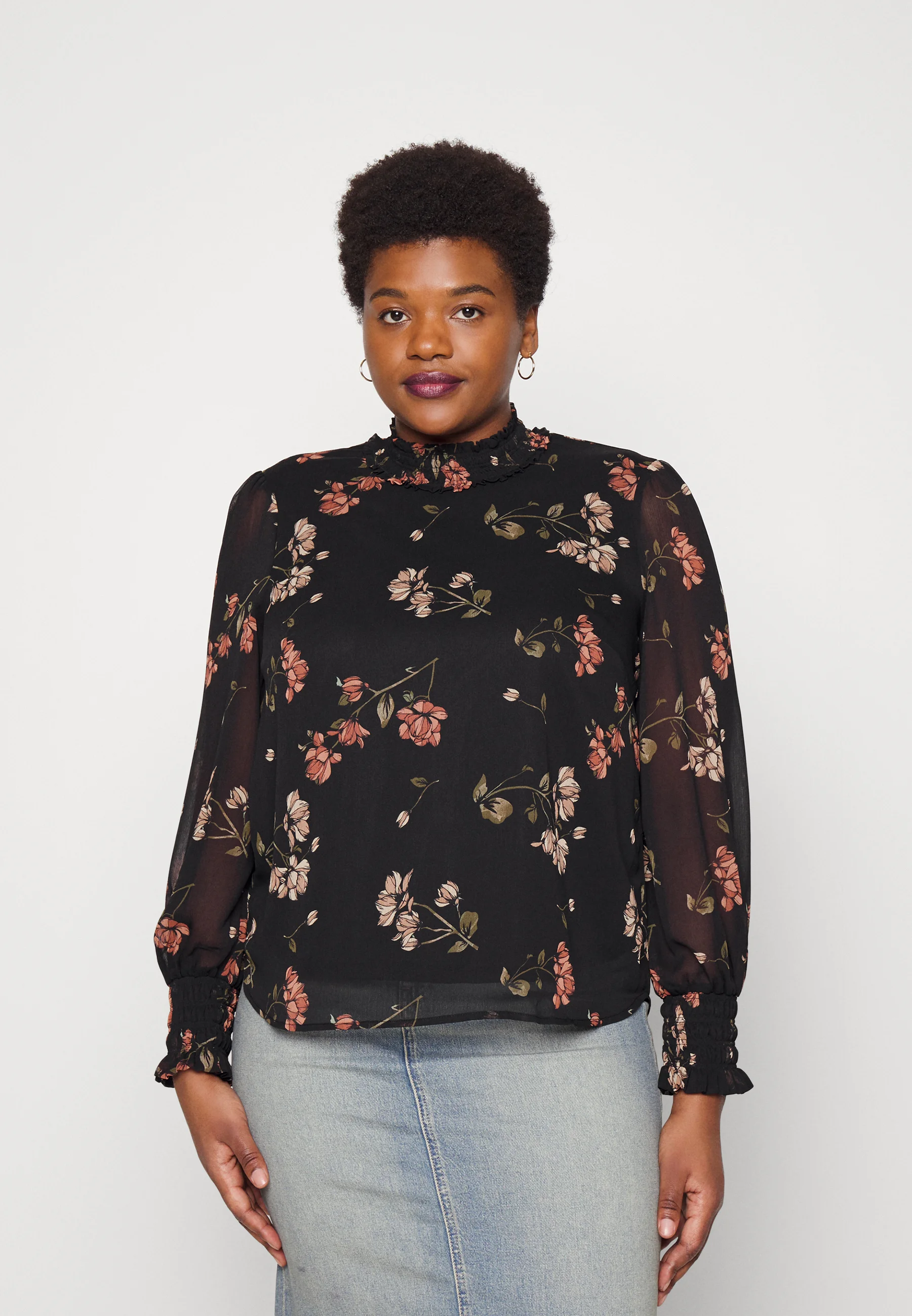 Vero Moda Curve VMSMILLA - Blusa