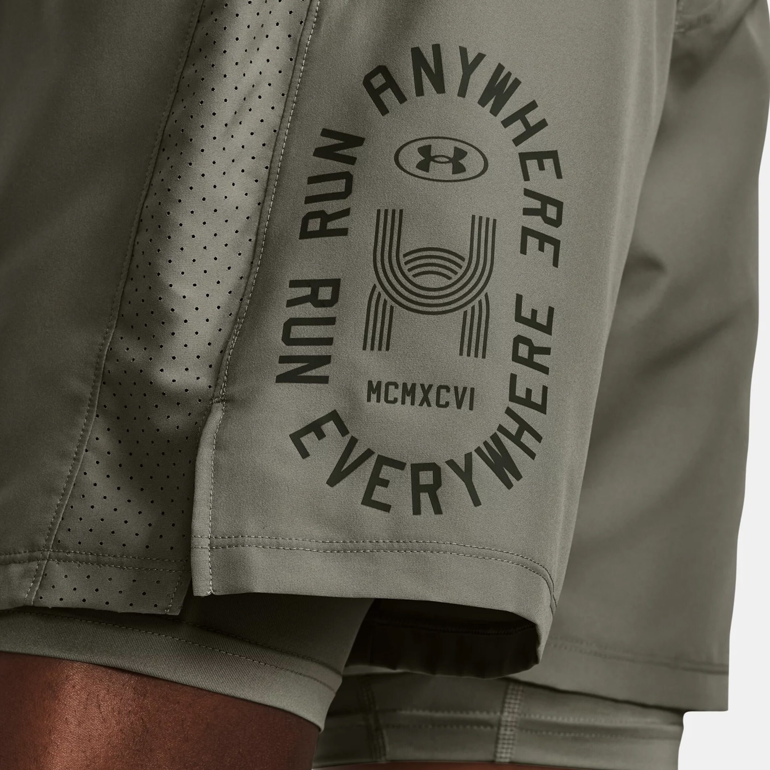 Run Everywhere Shorts Herren - Grün