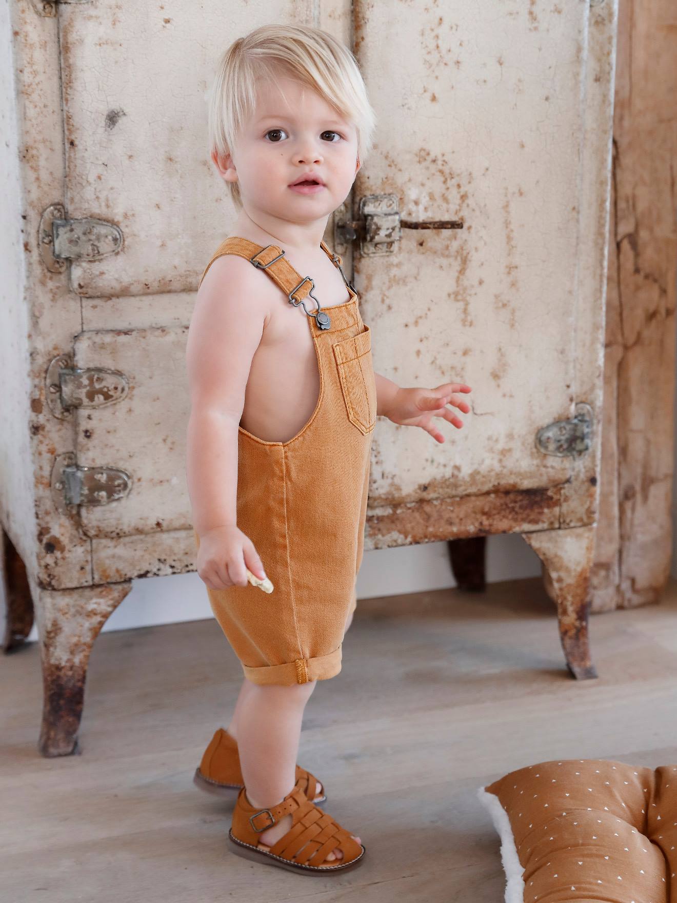 Salopette-short bébé bretelles ajustables caramel