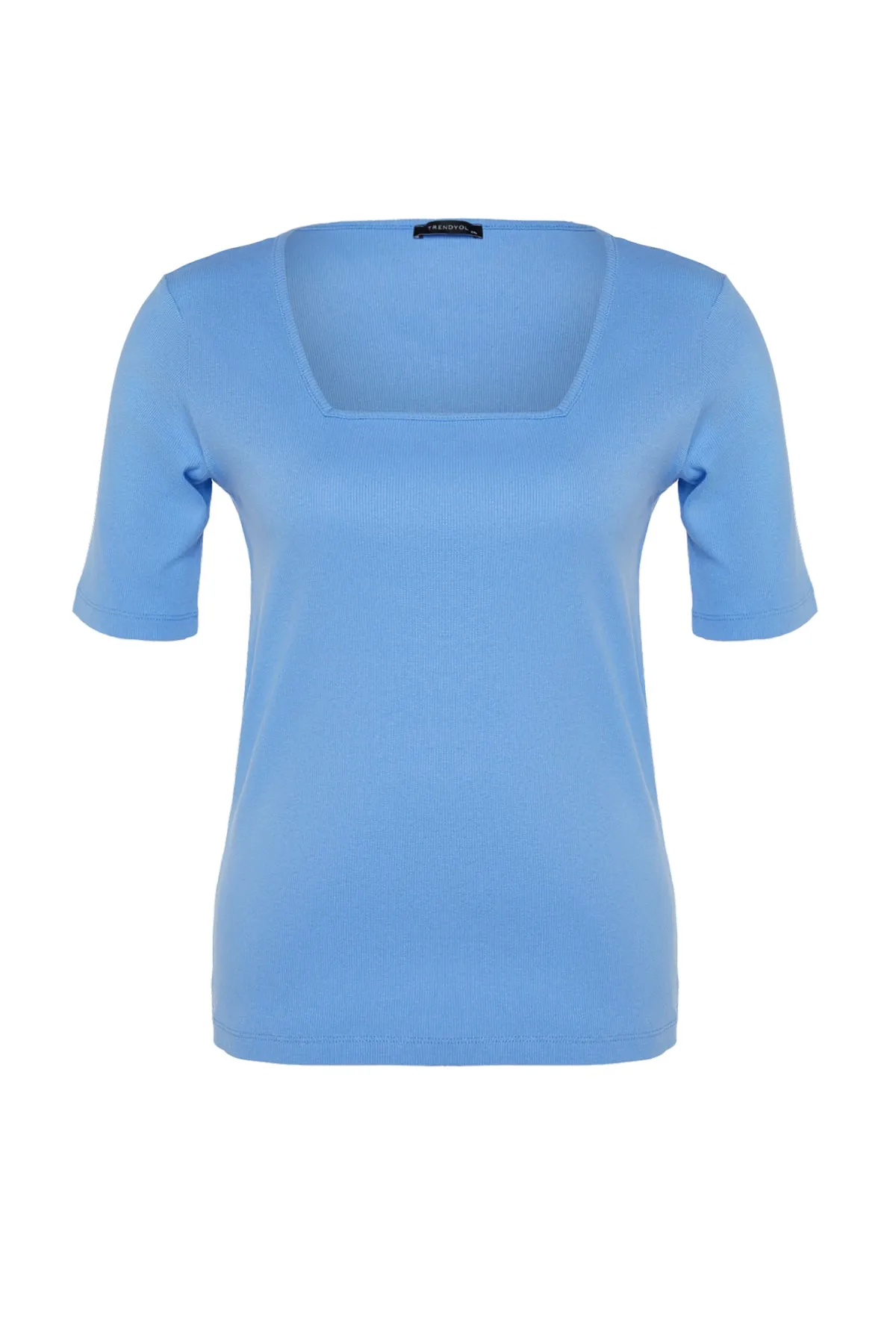 Trendyol Curve  Lilafarbenes Strick-T-Shirt mit quadratischem Kragen TBBSS22BF0027