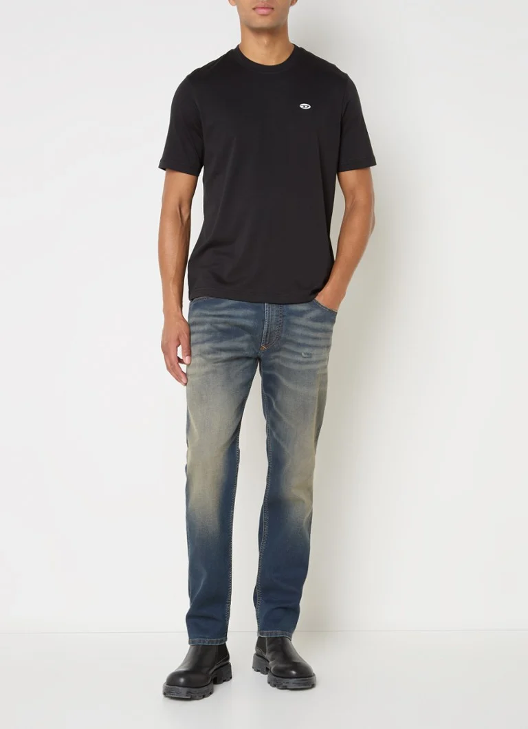 Diesel 2030 D-Krooley slim fit jeans med vasket overflate