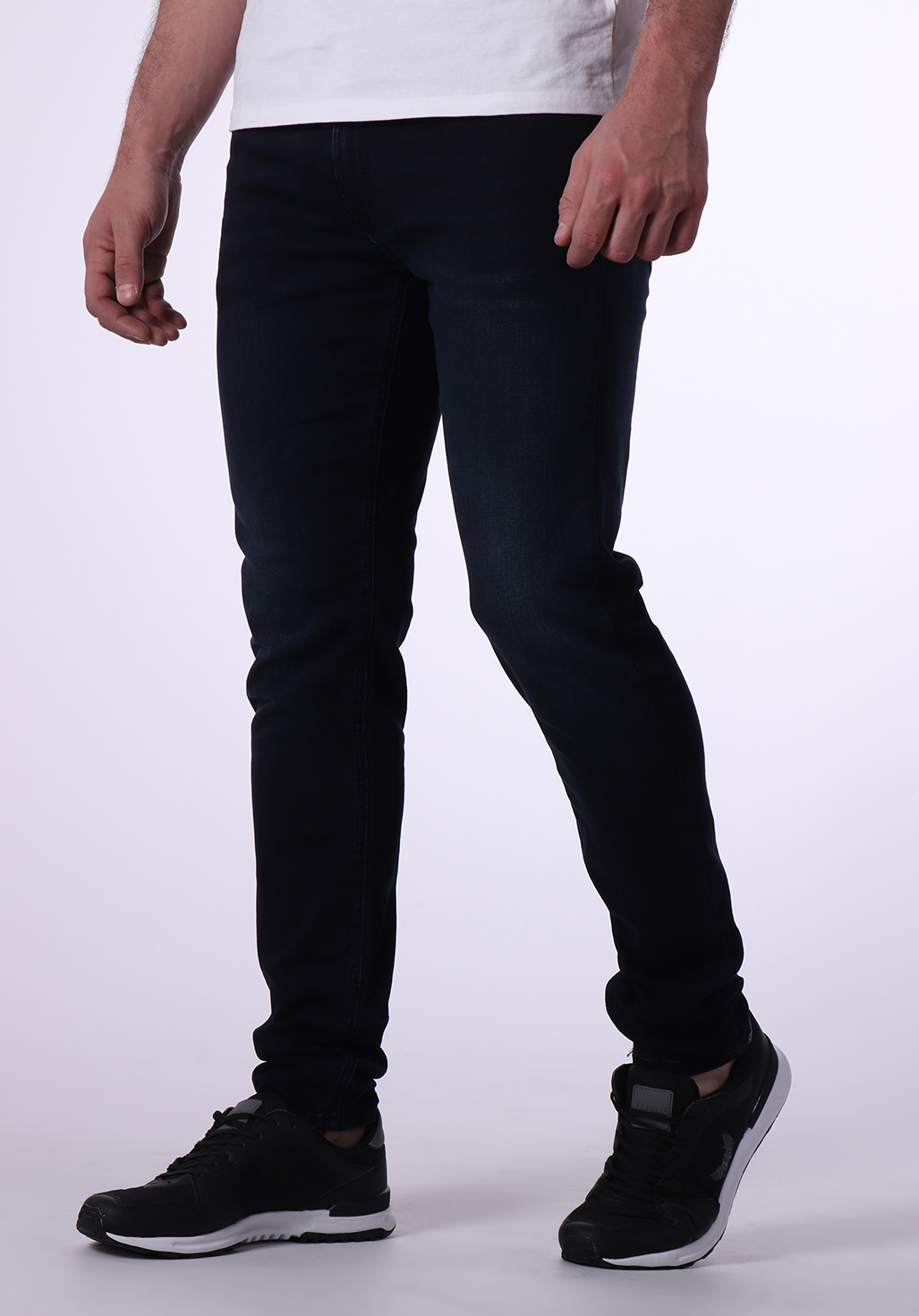 EZZYY  Jeans bleu délavé, coupe slim