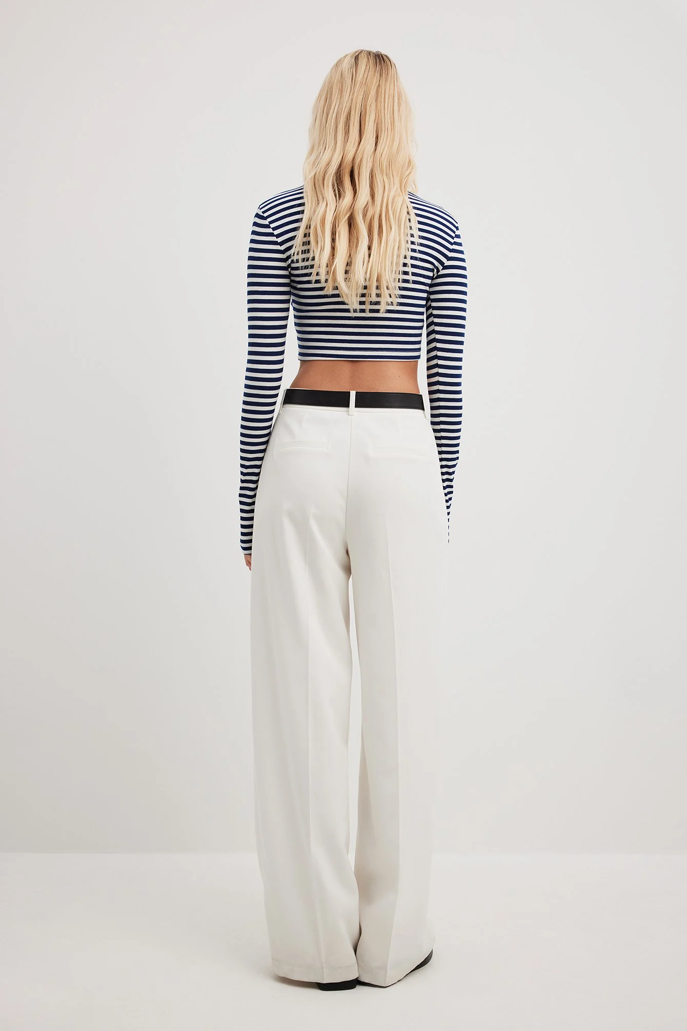 Recyceltes kurzes, gestreiftes Longsleeve-Shirt