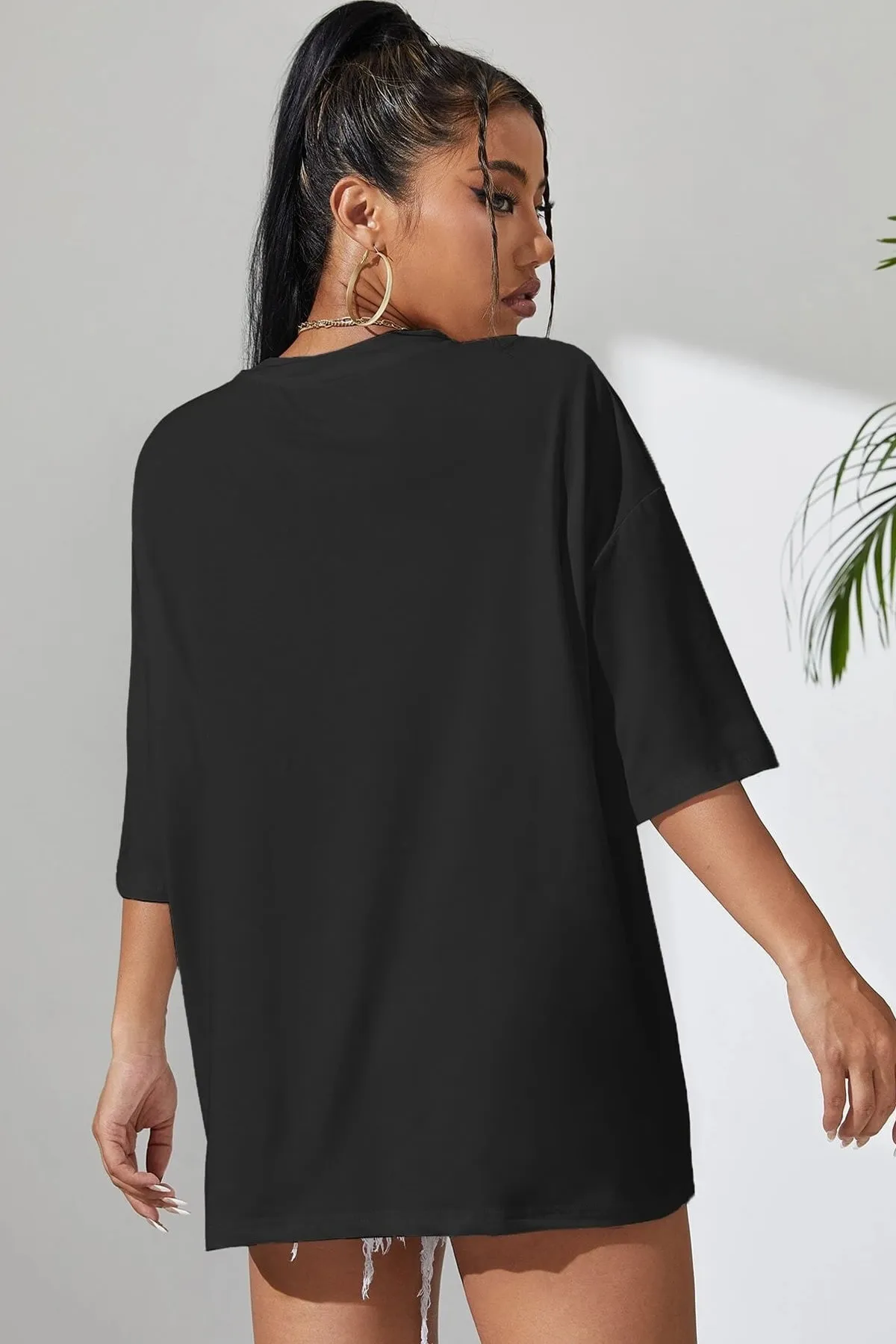 MODAGEN  Schwarzes Unisex-Oversize-T-Shirt „Brooklyn“.
