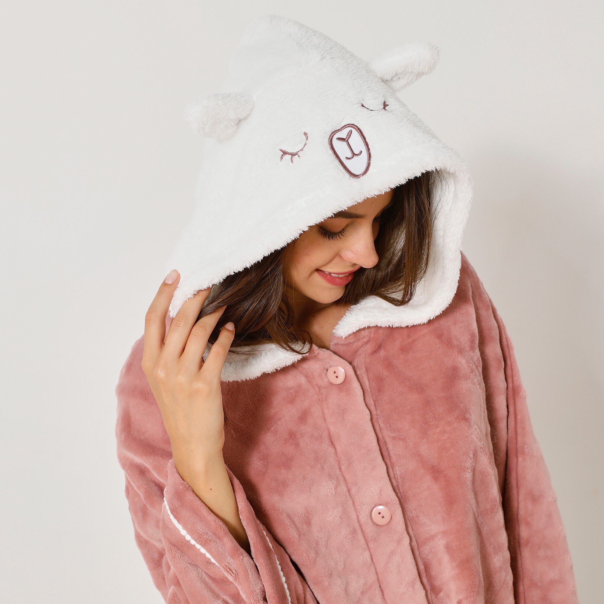 Poncho lama maille polaire texturée, toucher peluche