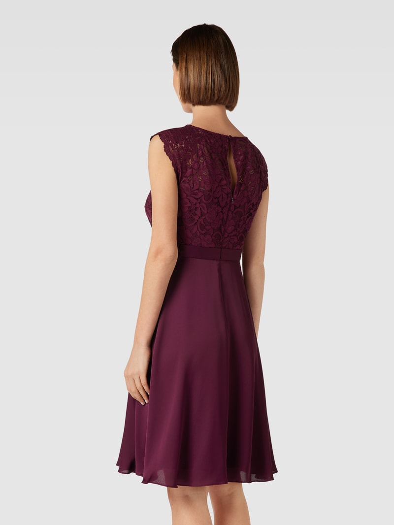 Cocktailkleid mit floraler Spitze in bordeaux rot