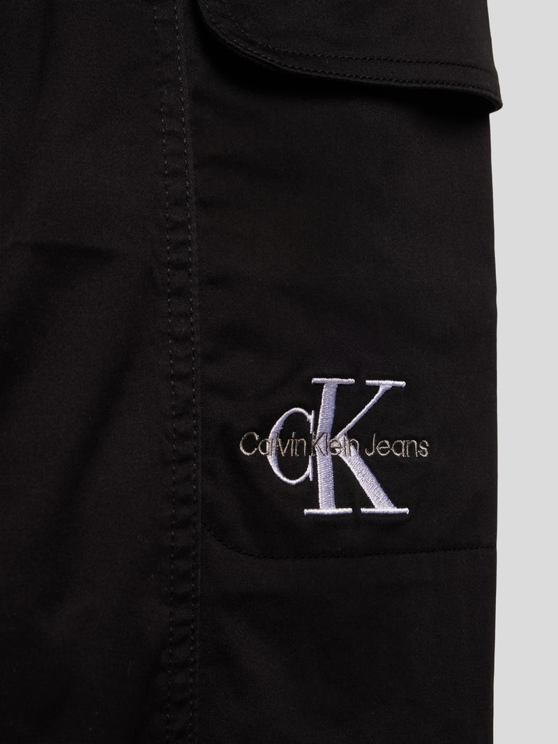 Cargohose mit Label-Stitching Modell 'SATEEN' in schwarz