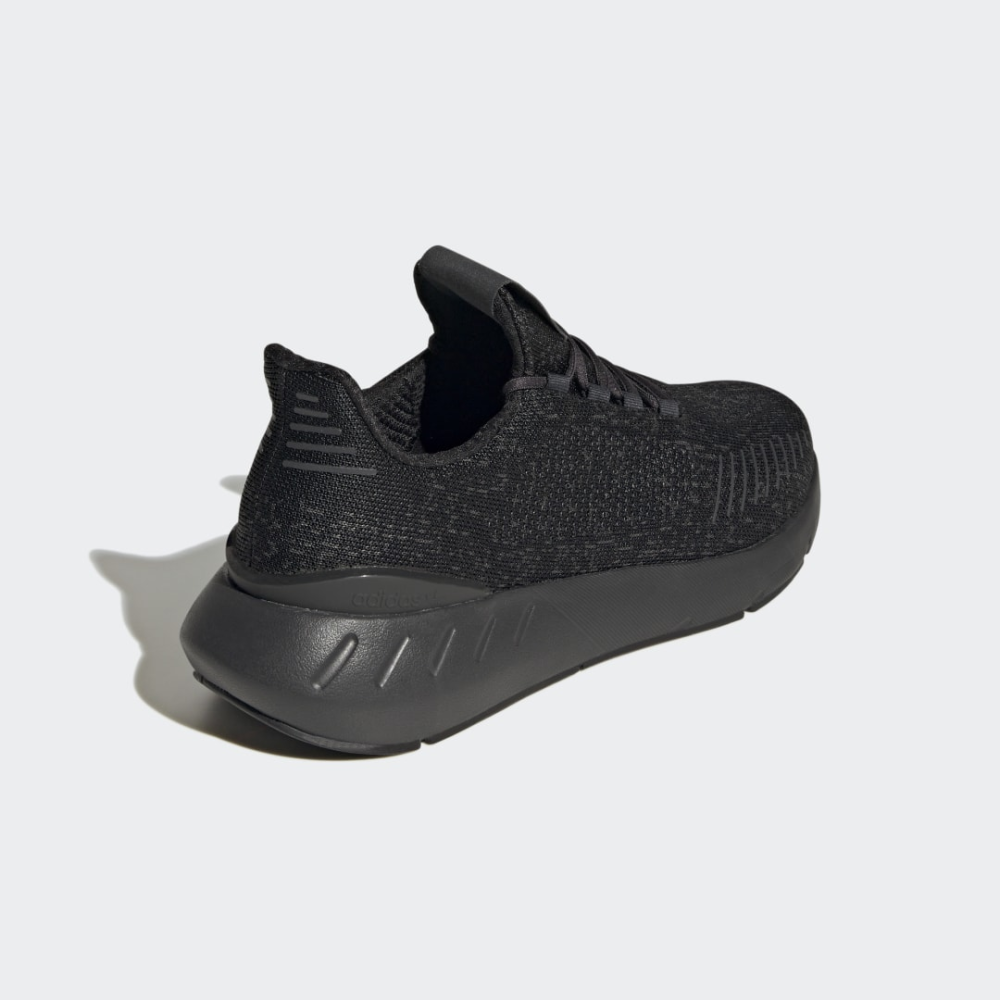 adidas Swift Run 22 GY1940 / schwarz