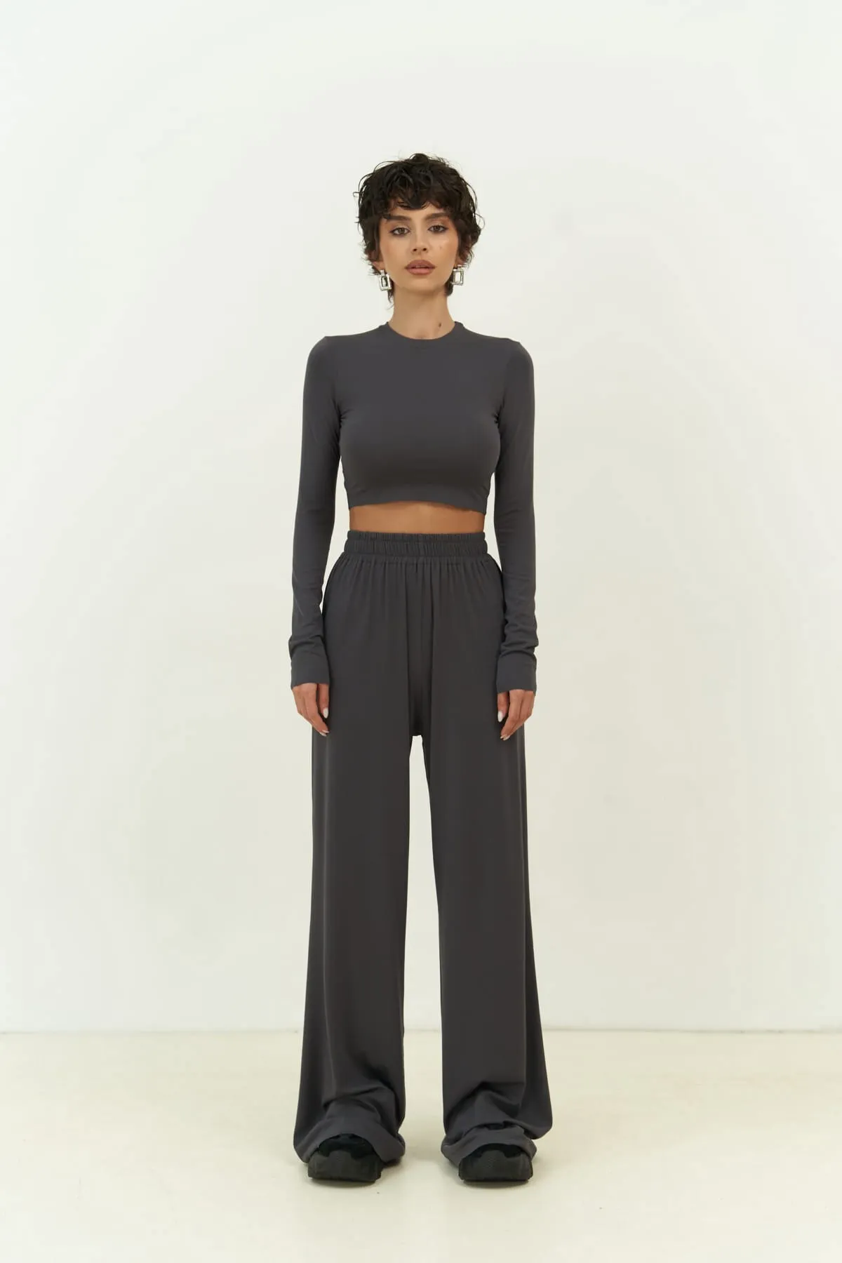 MAİ COLLECTİON  Jany Langärmliges, anthrazitfarbenes Crop-Hosen-Set