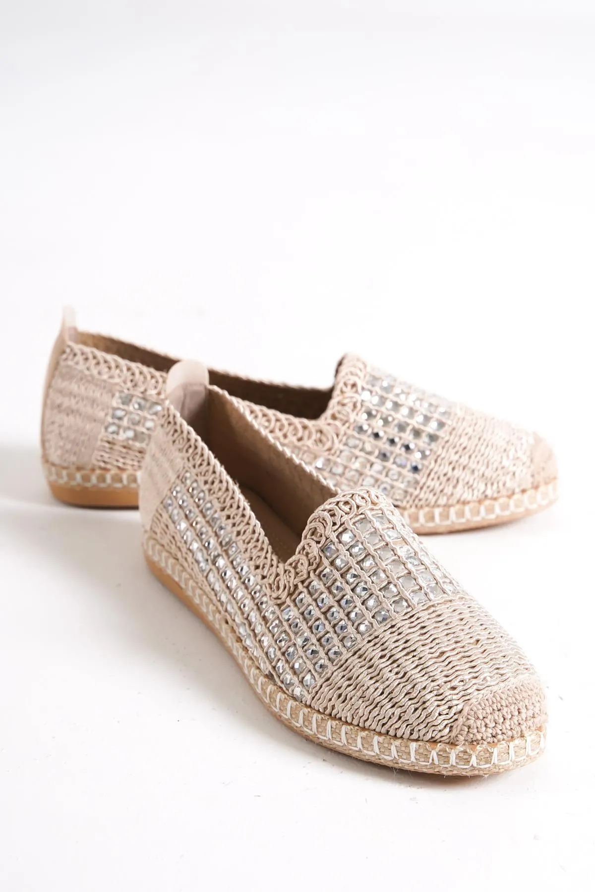 Capone Outfitters  Capone Oval Toe Stone Beige Damen-Slip-On-Seil-Espadrille