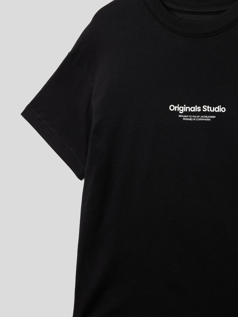 T-Shirt mit Label-Print in schwarz