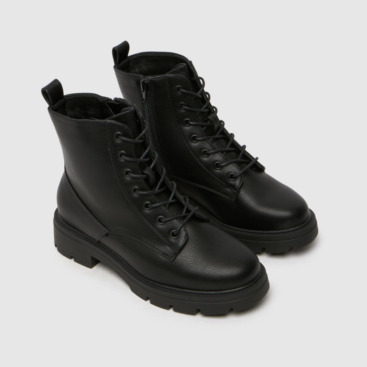 Schuh – Wide Fit – Andria – Svarta snörstövlar