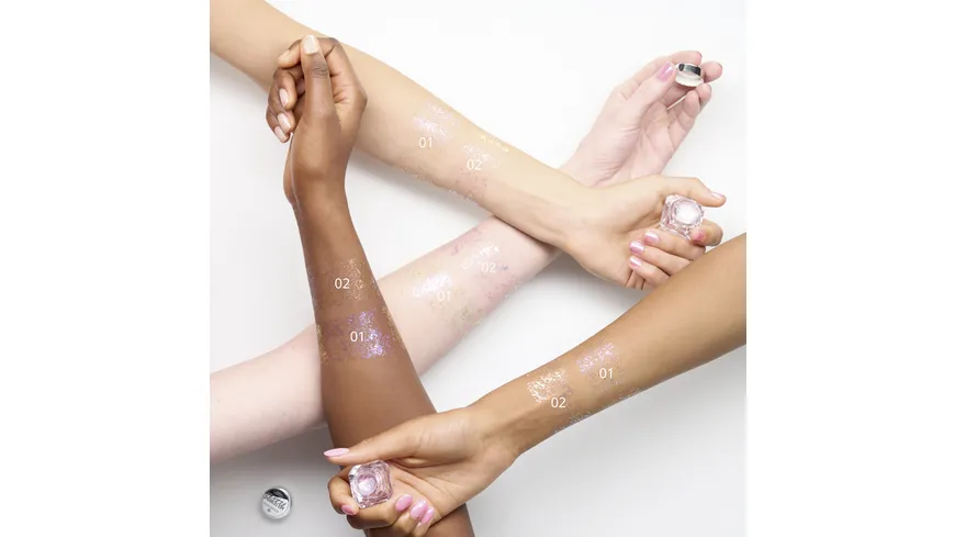 essence Eyeshadow Topper Multichrome Flakes 01 - Galactic Vibes