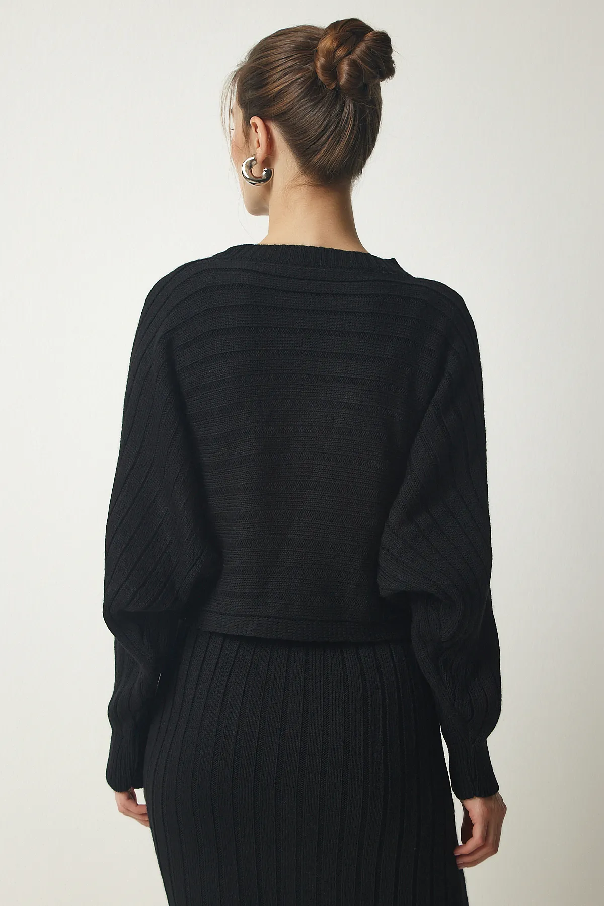 Happiness İstanbul  Schwarzes Strickpullover-Kleid-Set aus Kordel für Damen CI00095